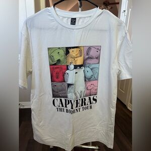 Capyeras Graphic T-Shirt